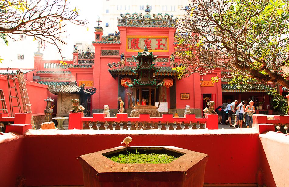 6 Ngôi chùa nổi tiếng nhất ở Sài Gòn nên đến dịp Tết 2024