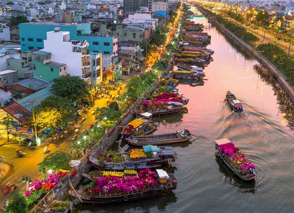 Tổng hợp các địa điểm chụp ảnh Tết 2024 cho các bạn Sài Gòn | Savingbooking.com