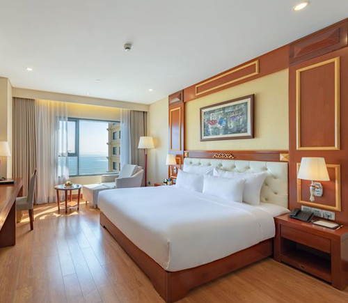Khách Sạn DLG Đà Nẵng – View Biển Mỹ Khê, Combo Giá Tốt