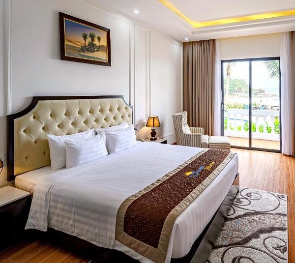 Combo Seaside Boutique Resort Quy Nhơn – Villa biển riêng tư