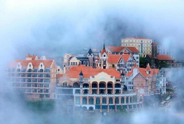 Combo Khách Sạn Venus Tam Đảo 2N1Đ – Săn Mây, Hồ Bơi Vô Cực 1.400K | Savingbooking.com