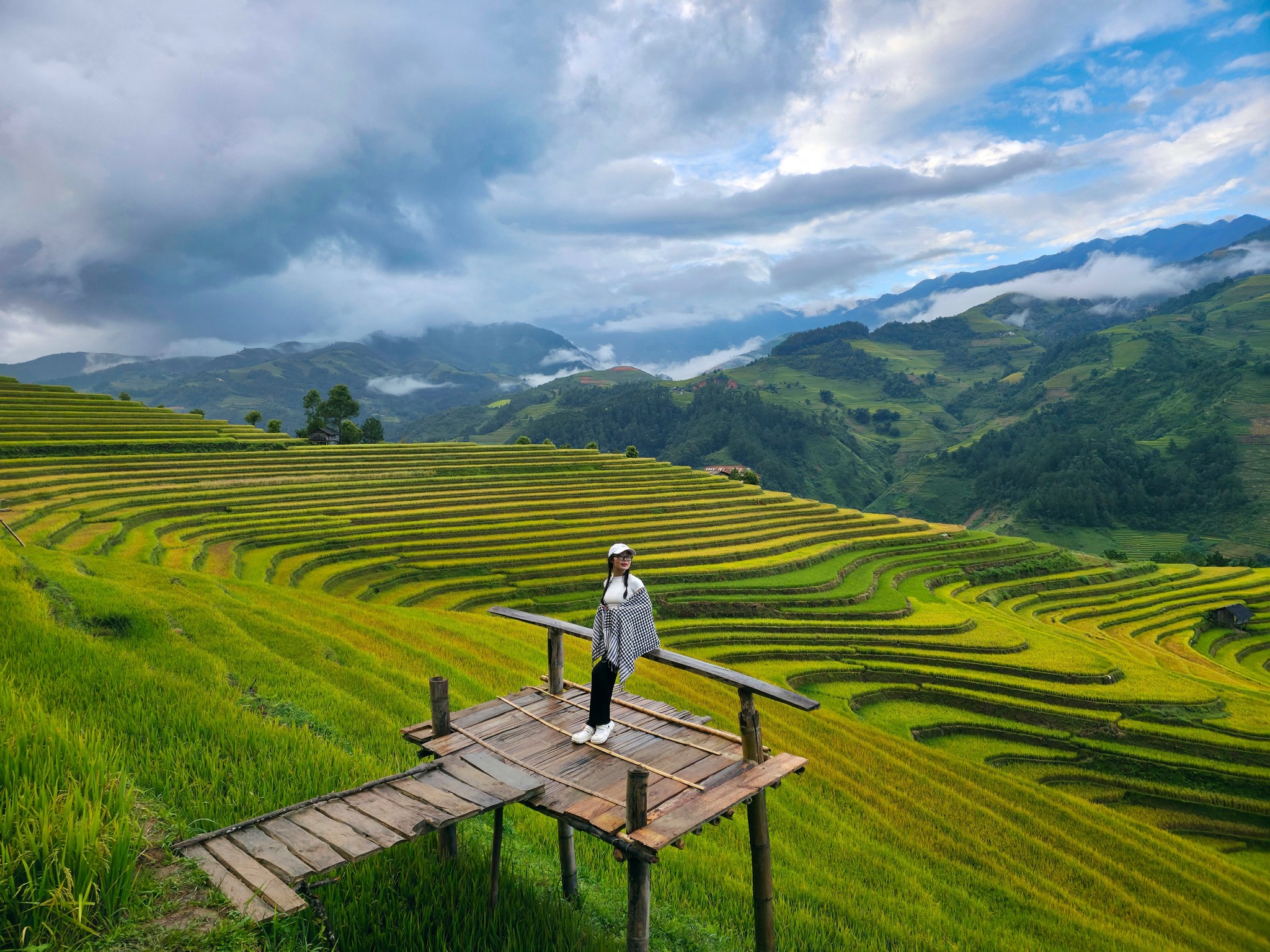 [Mù Cang Chải Tháng 12] Điểm Săn Mây Xịn & Resort Giá Mềm, Chưa Ai Review