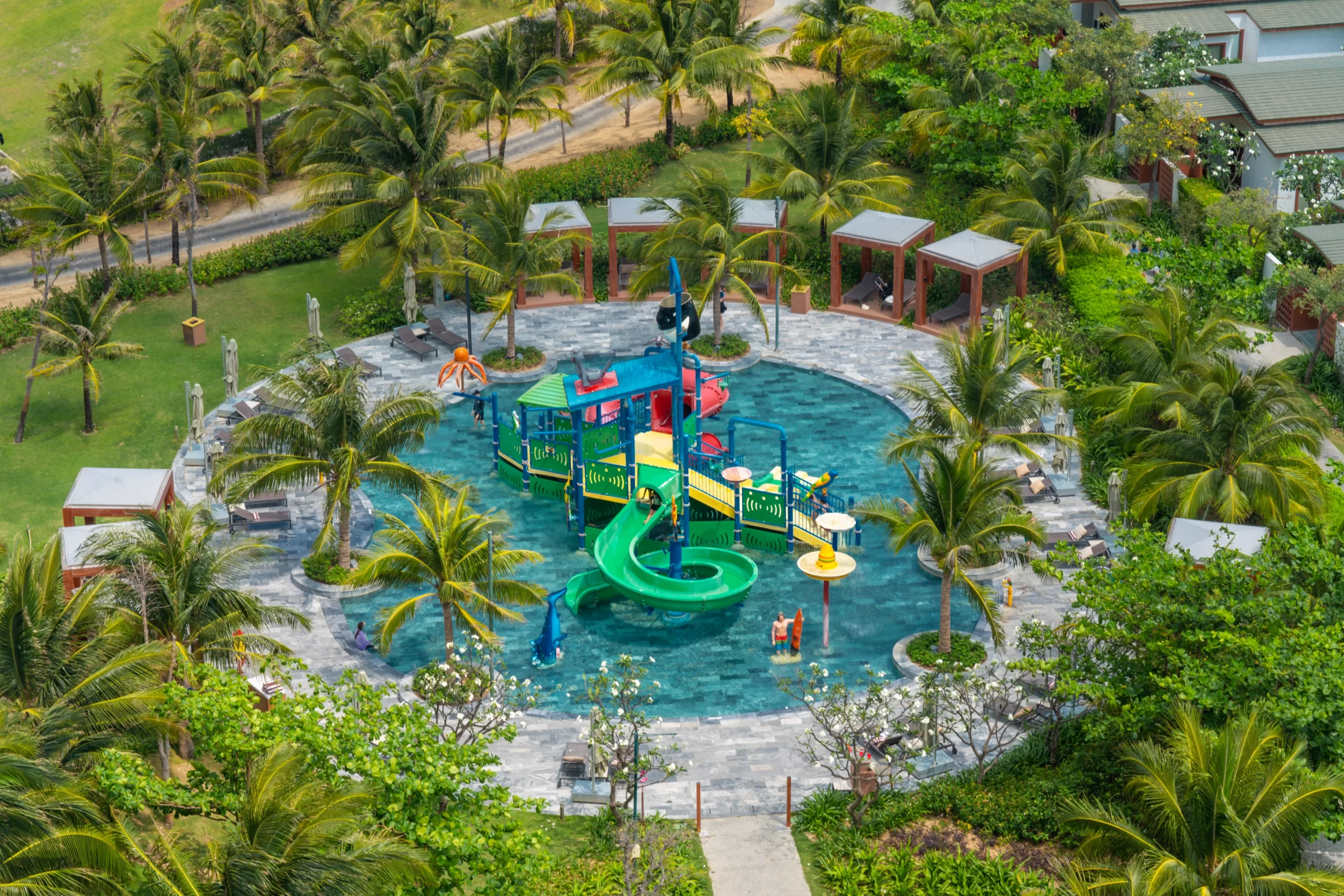 Review Combo 2N1Đ Nghỉ Dưỡng Tại Mövenpick Resort Cam Ranh Dịp Lễ 30/4 – 1/5/2026: Thiên Đường Gia Đình Bên Bãi Dài