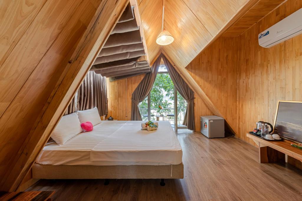 Trốn Hà Nội ồn ào: Top 5 resort Sóc Sơn view hồ cực chill cho kỳ nghỉ 30/4 – 1/5 2026