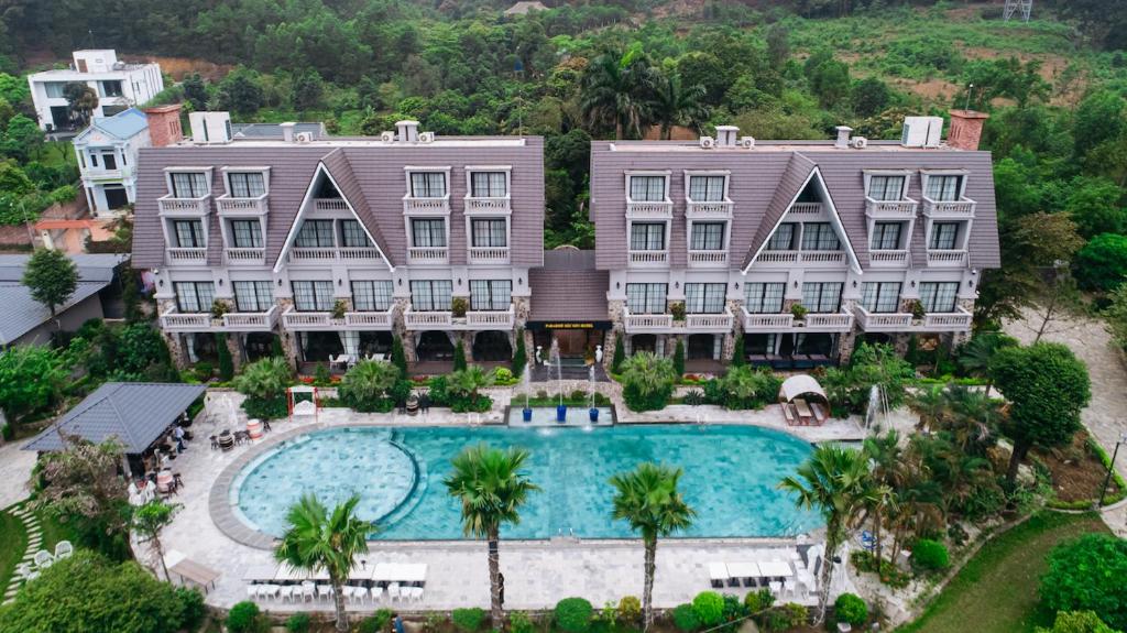 Trốn Hà Nội ồn ào: Top 5 resort Sóc Sơn view hồ cực chill cho kỳ nghỉ 30/4 – 1/5 2026