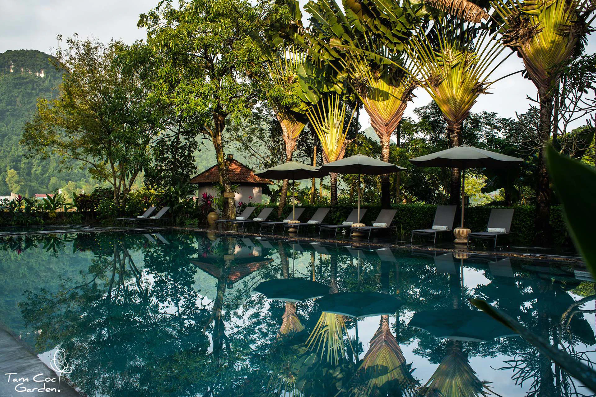 Review khách sạn Ninh Bình gần Hà Nội nên book dịp 30/4 – 1/5 2026: View núi – gần danh thắng – nghỉ dưỡng trọn vẹn