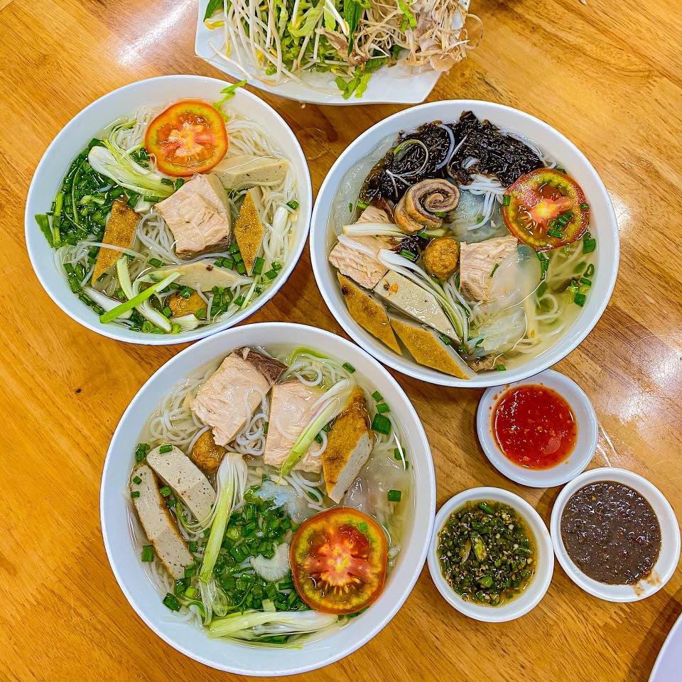 9 Món Ngon Đặc Sắc Du Khách Rất Yêu Thích Khi Tới Du Lịch Nha Trang Lễ 30/4-1/5 2026