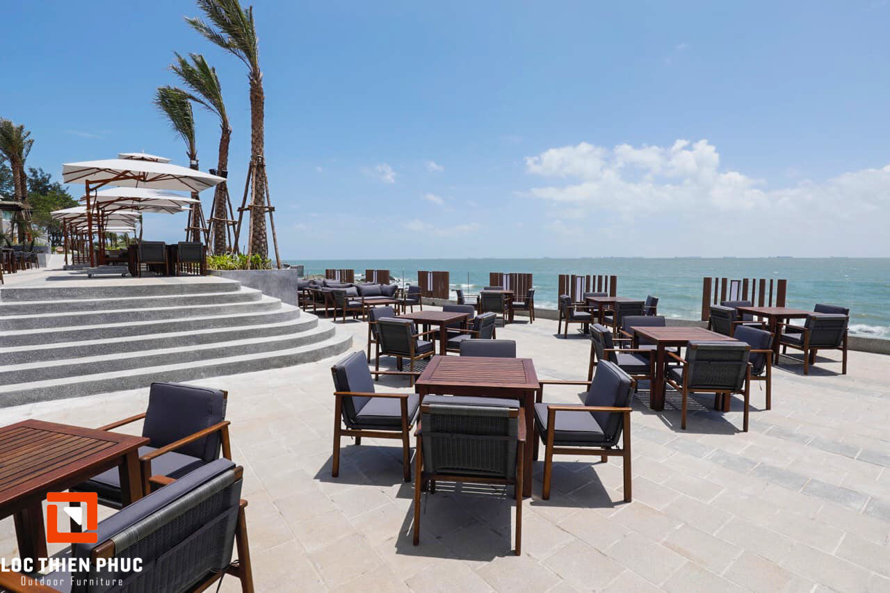 Các quán cà phê view biển Vũng Tàu lễ 30/4 – 1/5: Chill hết nấc, ngắm hoàng hôn “đỉnh của chóp”