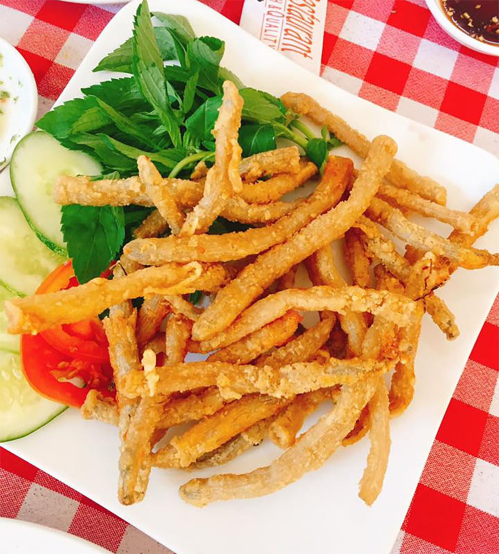 Ăn gì ở Hạ Long? Top đặc sản độc lạ “phải thử” khi du lịch gần Hà Nội dịp 30/4 – 1/5 2026