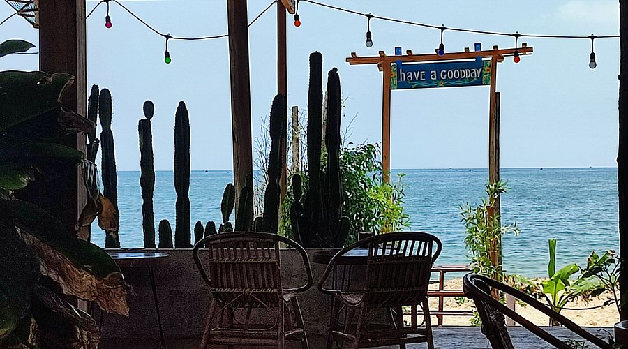Các quán cà phê view biển Phan Thiết Mũi Né lễ 30/4 – 1/5: Chill “đỉnh cao”, check-in đẹp mê mẩn